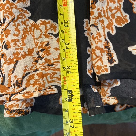 THML Black and Cream Floral Dress - Picture 11 of 11